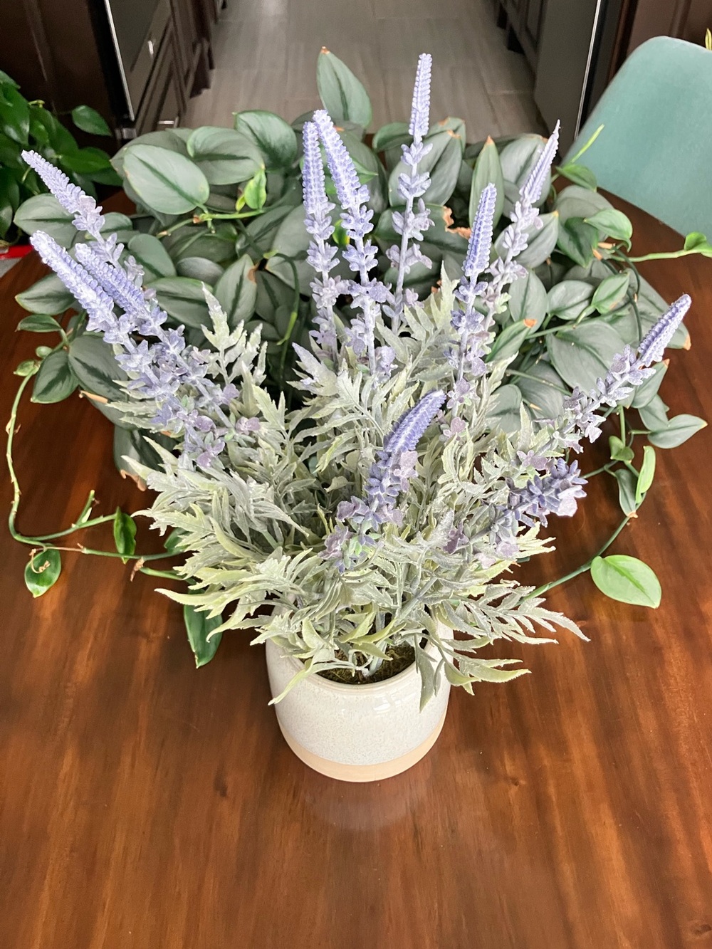 NWT Sonoma The Manor Flower Shop
Decorative Artificial Lavender in Ceramic Pot